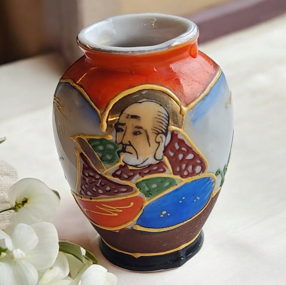 Occupied Japan mini vase